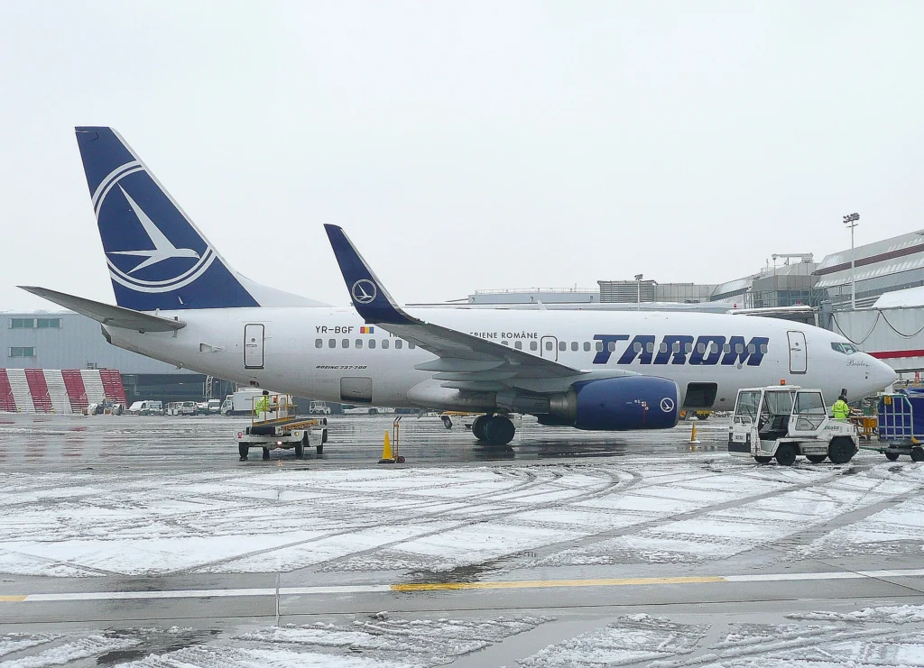 TAROM Boeing 737