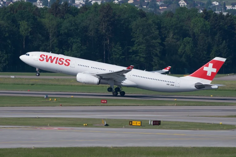 SWISS A330 Pilot Abort Takeoff at Delhi Airport, 4 Passengers Injured