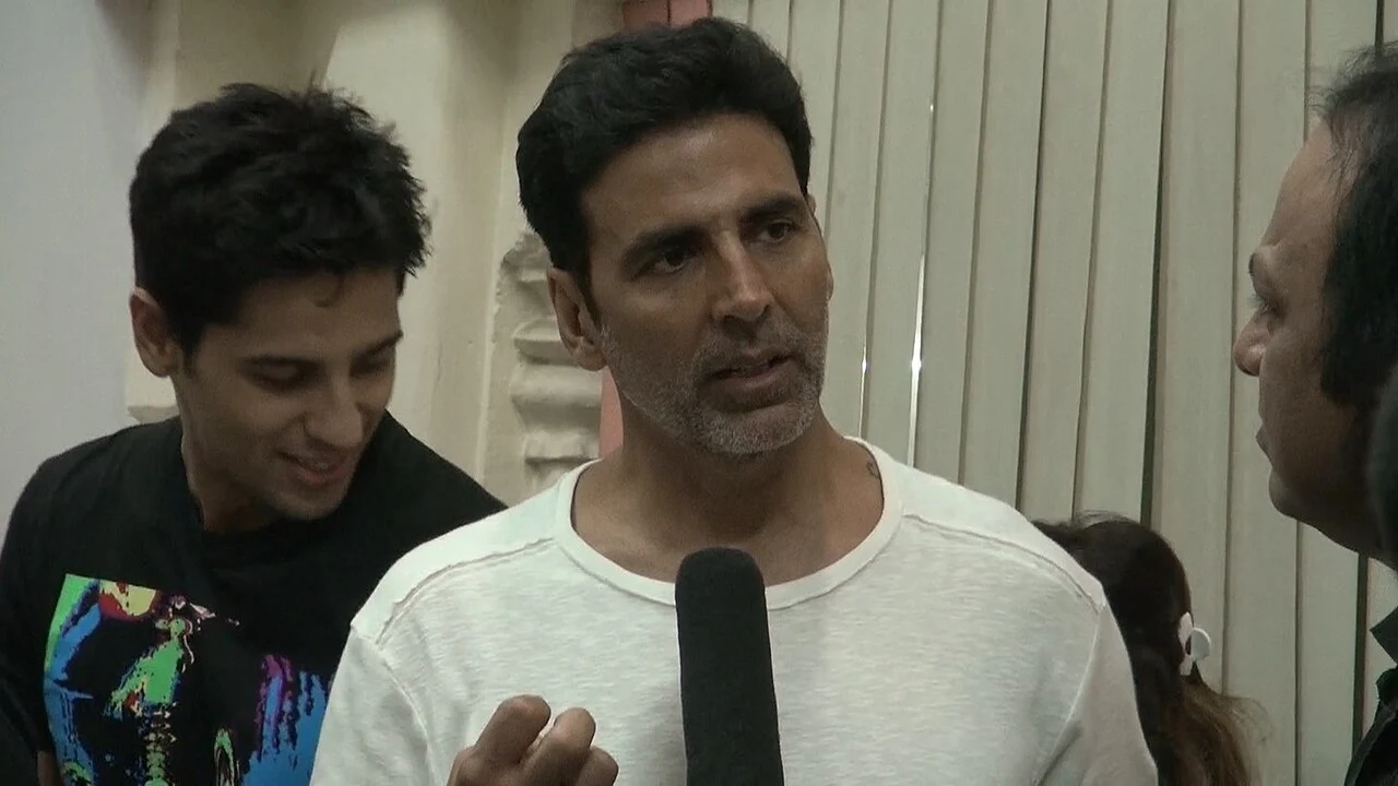 Akshay Kumar’s Mumbai Duplex Rented by Air India's 777 Pilot