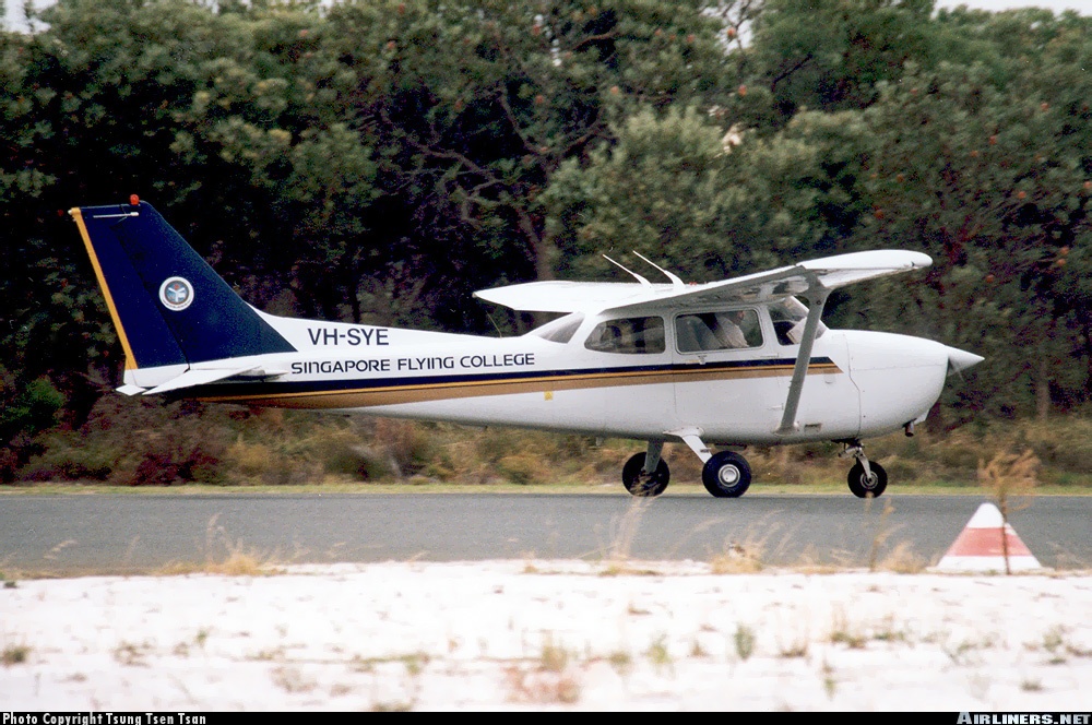 Singapore Airlines Opens New Pilot Training Facility at This Airport