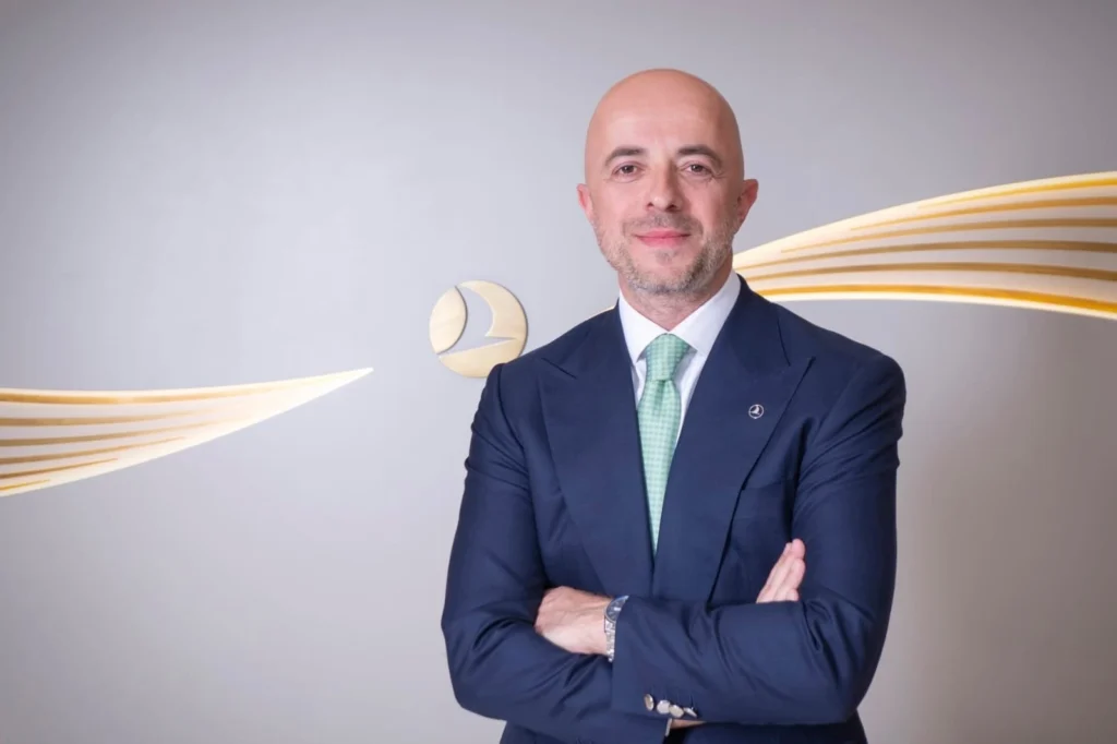 Turkish Airlines CEO Ahmet Olmuştur