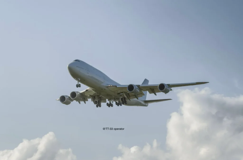 US Air Force One Qatari 747 Business Jet