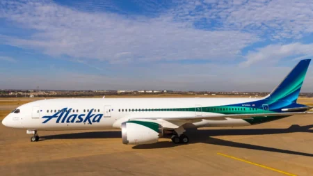 Alaska Airlines Faces $165,000 FAA Fine in Passenger Safety Case
