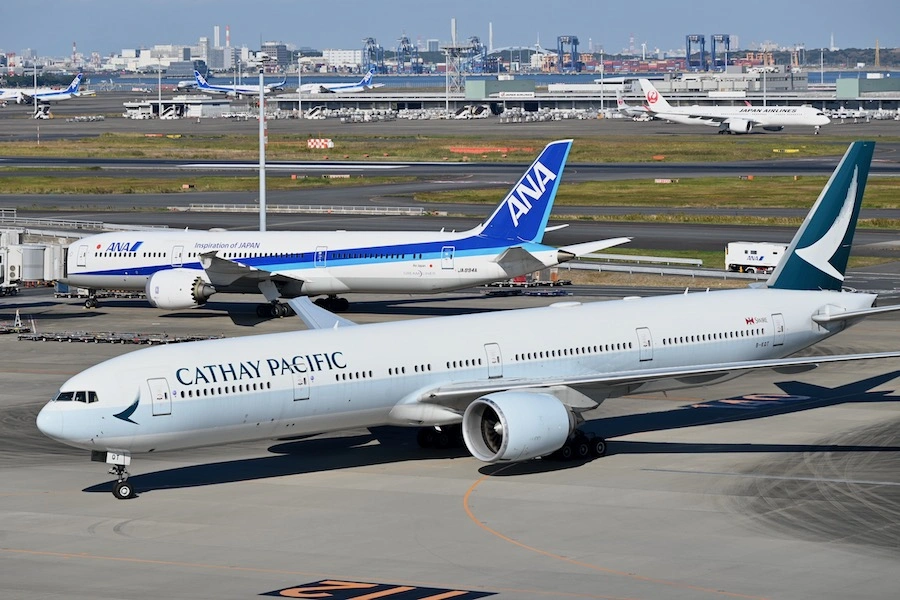 Cathay Pacific Apologizes After Wu Chun's Luggage Delayed for 3 Days