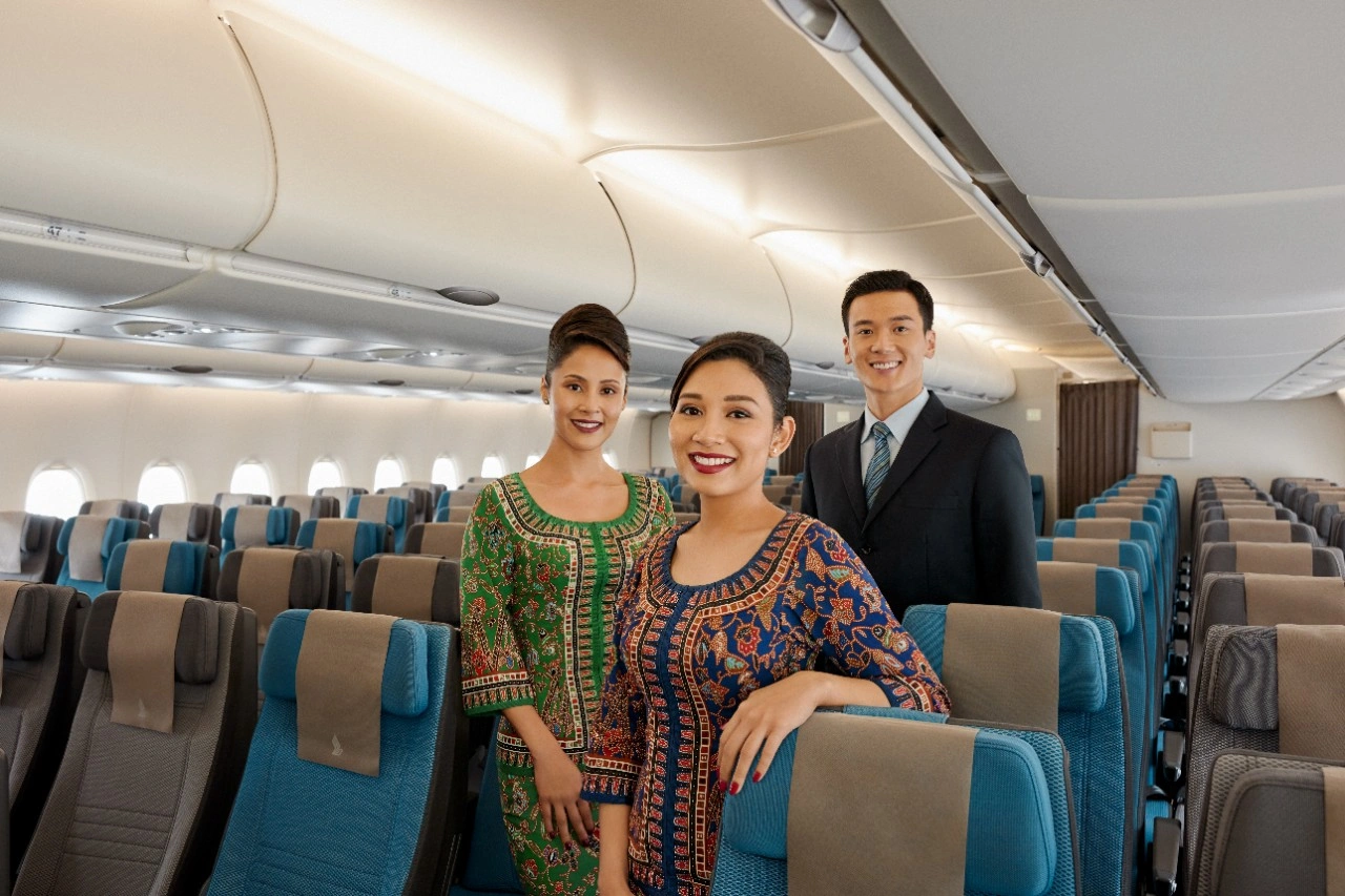 A equipe da Singapore Airlines recebeu elogios por recuperar o anel de um passageiro antes do pouso A equipe da Singapore Airlines recebeu elogios por recuperar o anel de um passageiro antes do pouso