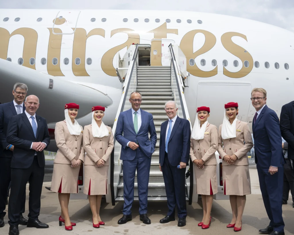 Successful ILA opening in Berlin: Emirates welcomes German Chancellor Friedrich Merz to its A380