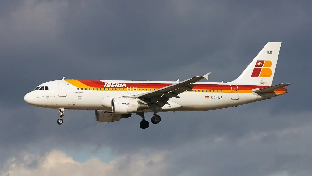 Pope Leo XIV Stranded in Tenerife After Aircraft Failure, Spain’s King Provides Backup