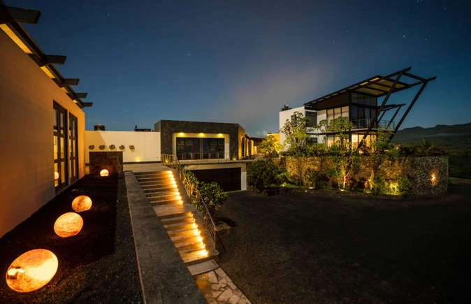 Top 10 Most Luxurious Vacations in the World for Elite Travelers in 2026