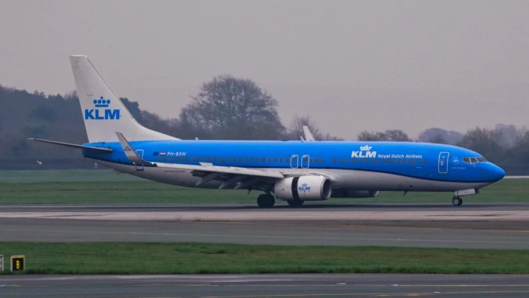 KLM Boeing 737 Pilots Diverts Flight After Smoke Fills Cabin