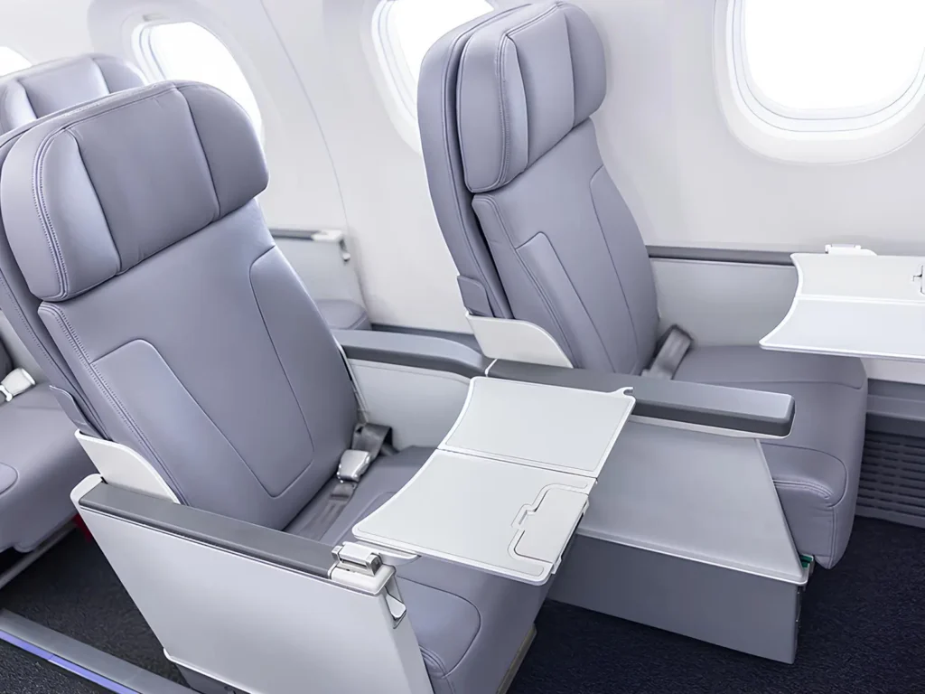 Royal Jordanian Embraer E190-E2 Business Class