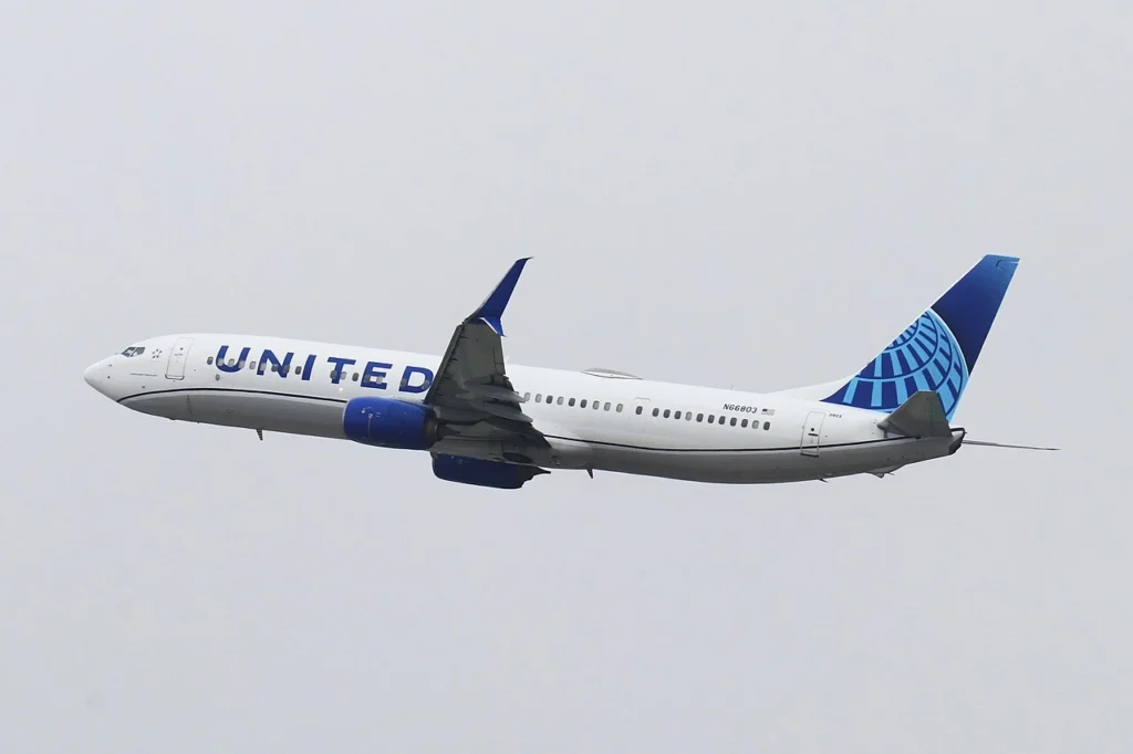 United Passenger’s ‘Lesbian as S**t’ Shirt Triggers Viral Debate Over Airline Dress Codes
