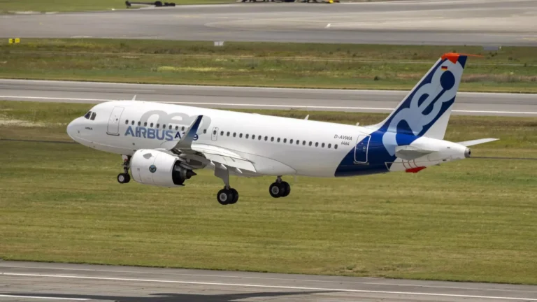Airbus Quietly Drops the A319neo From Its Sales Lineup After Just 57 Orders Airbus A319neo