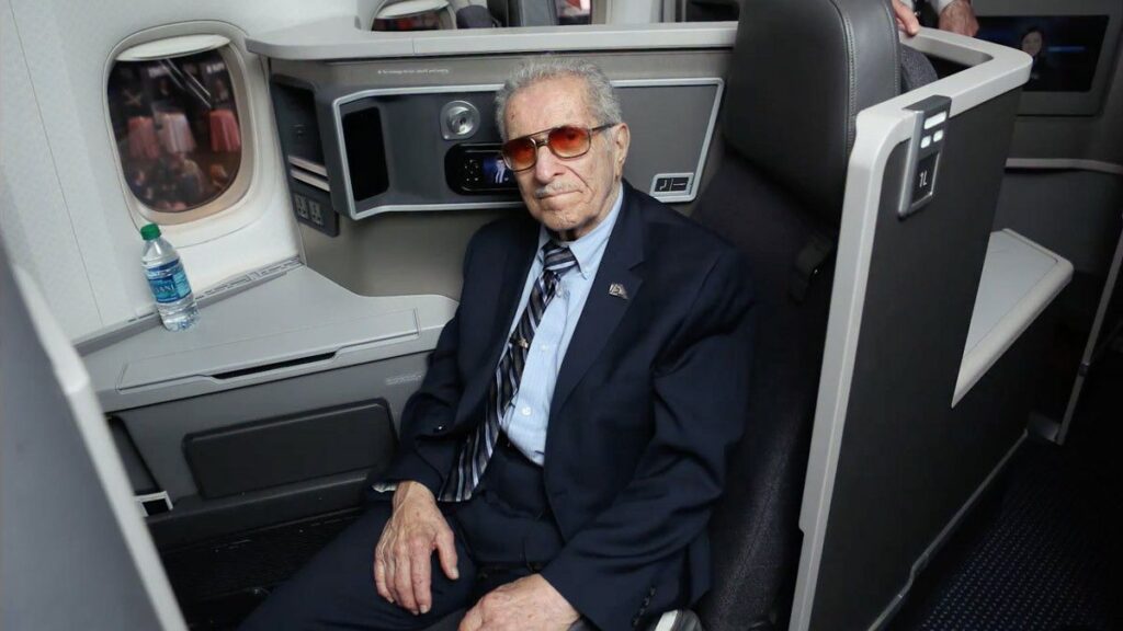 American Airlines Guiness World Record Holder Mechanic Al Blackman Dies at 100