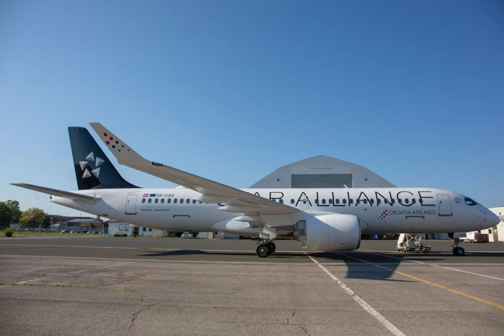 Croatia Airlines (OU) has expanded its modern fleet with the delivery of its tenth Airbus A220, welcoming a new A220-300 registered 9A-CAS at Zagreb Airport (ZAG).