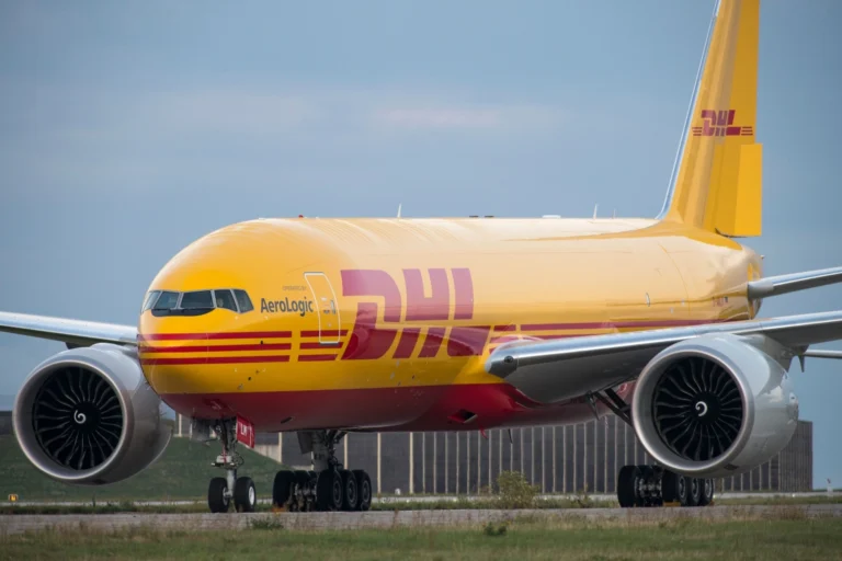 DHL