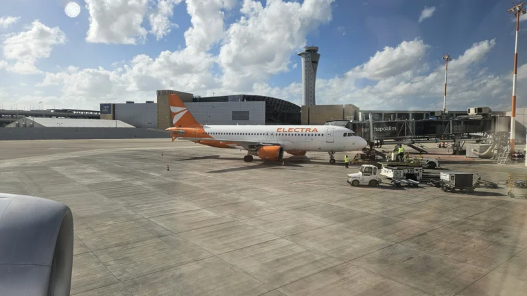Airbus A320 Declares Hijack Alert, Prompting Fighter Jet Escort and Emergency Landing