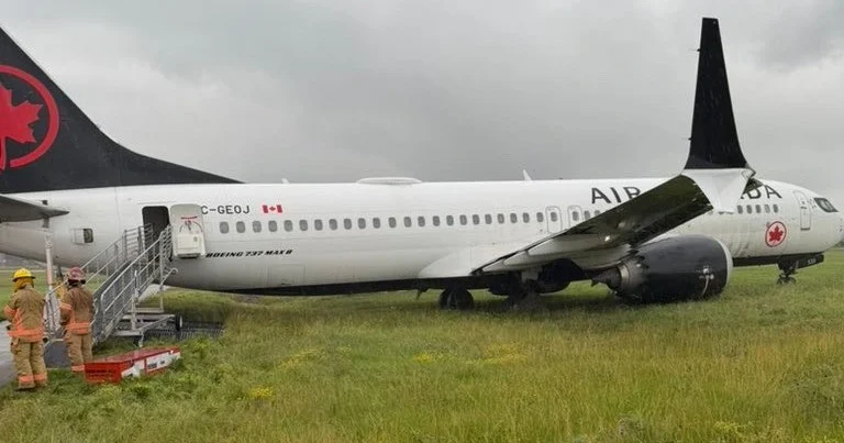 Air Canada 737 MAX Veers Into Grass After Landing at Montreal Airport
