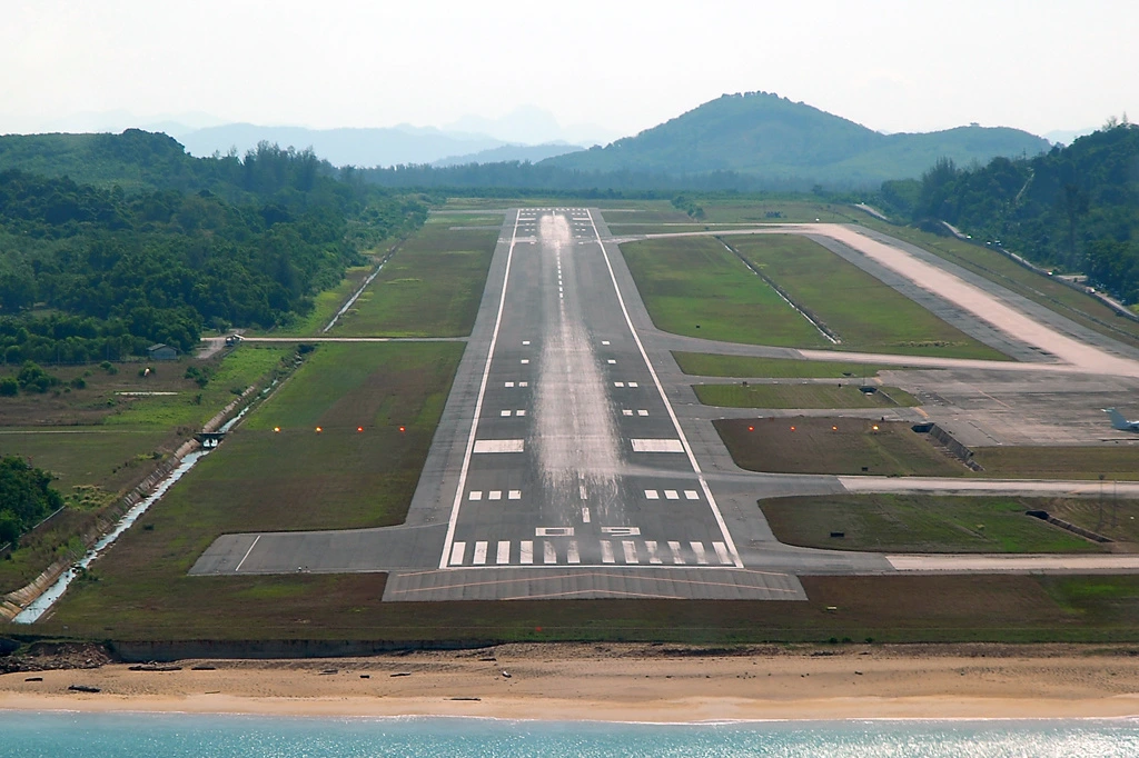 Thailand Customs Arrest Two Women Over 32kg Cannabis at Phuket Airport