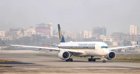 Singapore Airlines Delays S$1.1 Billion A350 Cabin Makeover to 2027 Amid Seat Certification