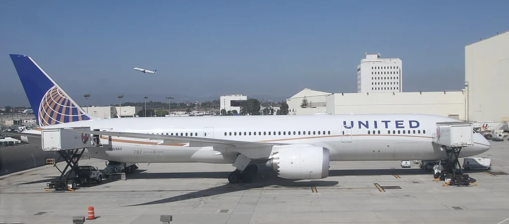 United Airlines New Boeing 787-9 Grounded Again Amid TCAS Failure