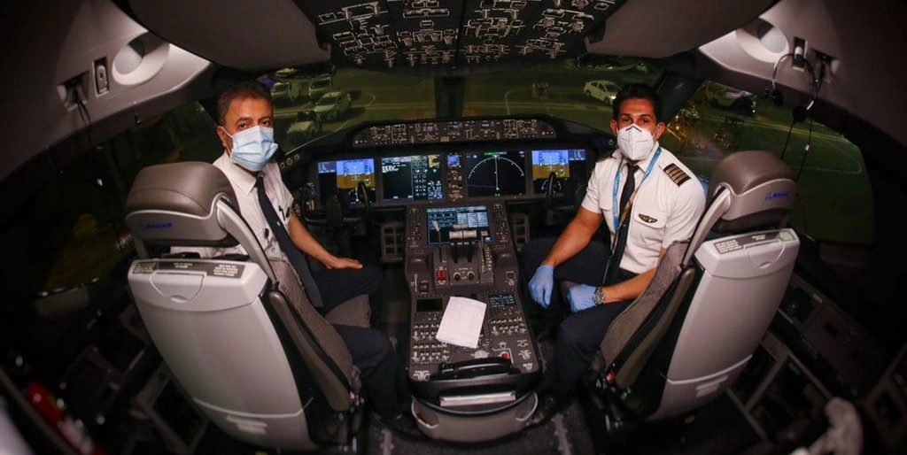 Day or Night: Is There a Safest Time to Fly in A Flight, Expert Reveals
