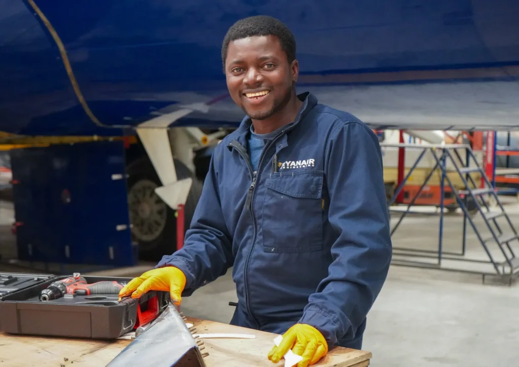 Ryanair Aircraft Engineer and Technician Salary in 2026