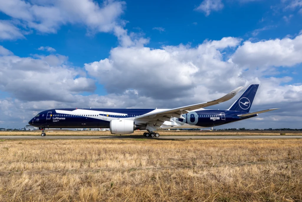 Lufthansa first Airbus A350-1000 Taxi