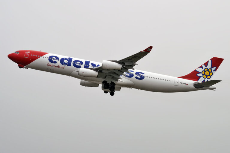 Edelweiss A340 Pilots Dumps 45-Tonne Fuel Before Returning to Zurich