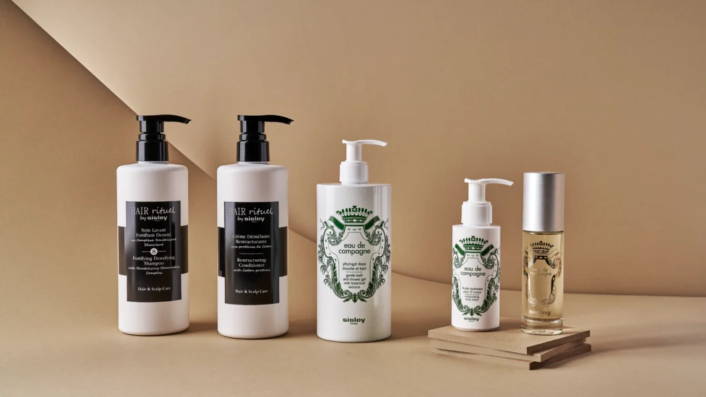Singapore Airlines Unveils New Amenity Kits for All Cabins, Also for Children